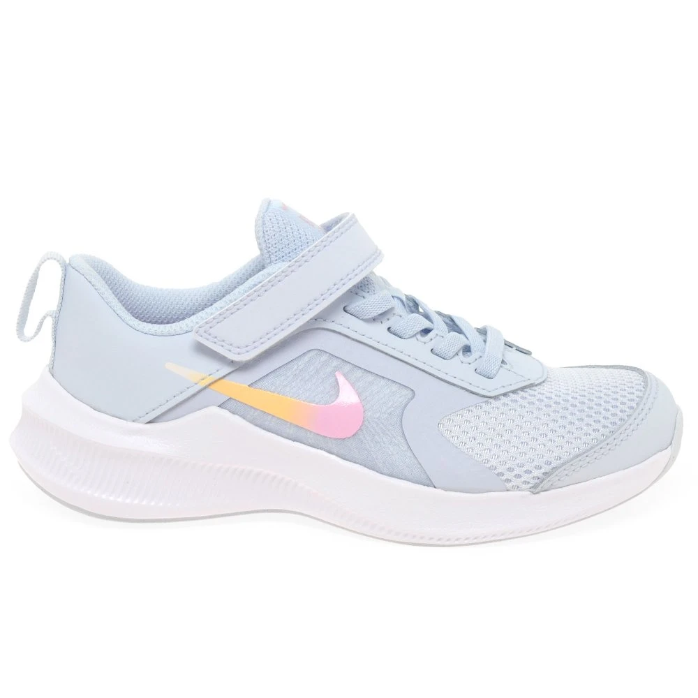 Nike Downshifter II SE Girls Youth Sports Trainers 4 Nike Downshifter II SE Girls Youth Sports Trainers - Image 2
